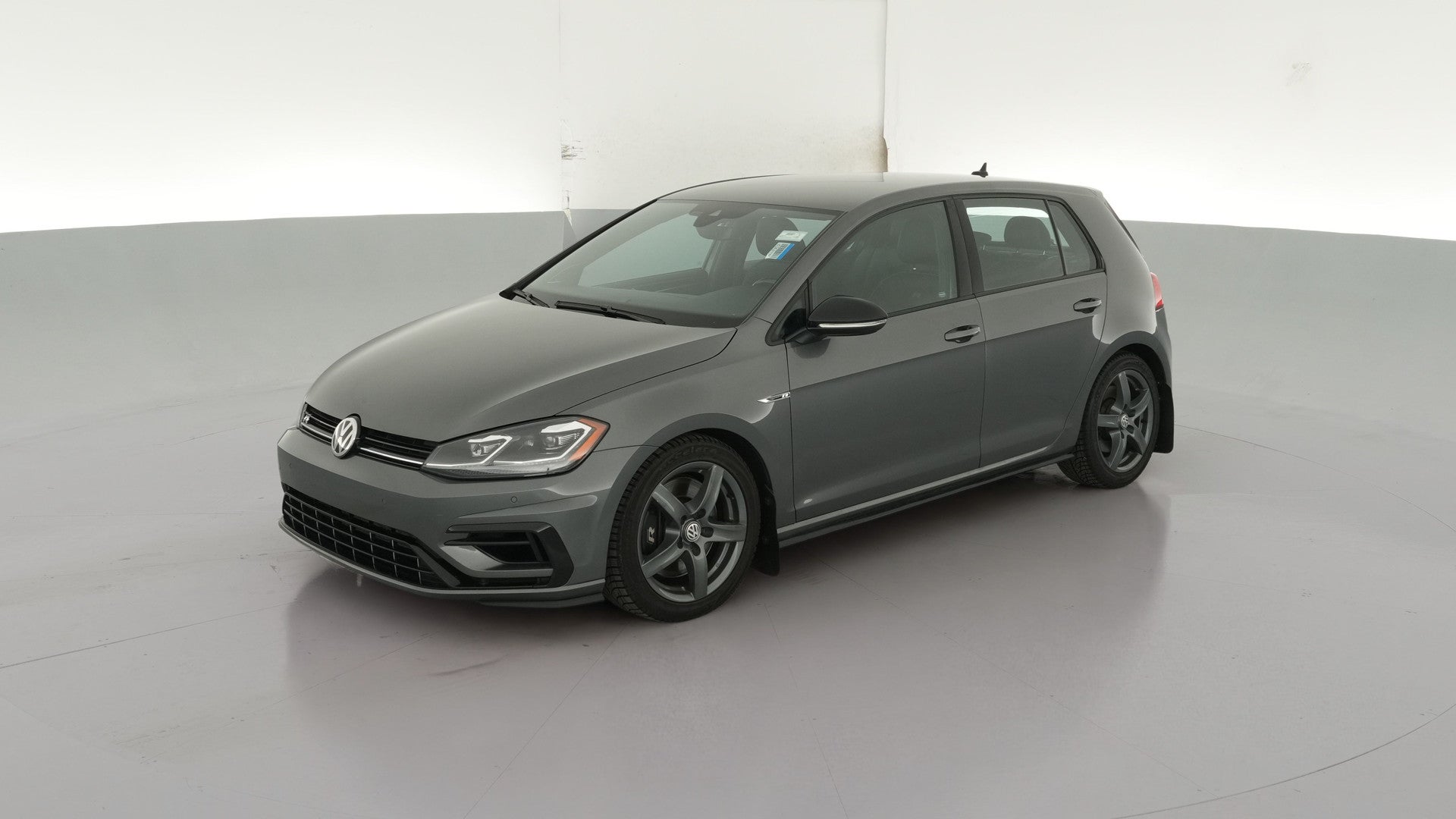 2019 Volkswagen Golf R vehicle photo