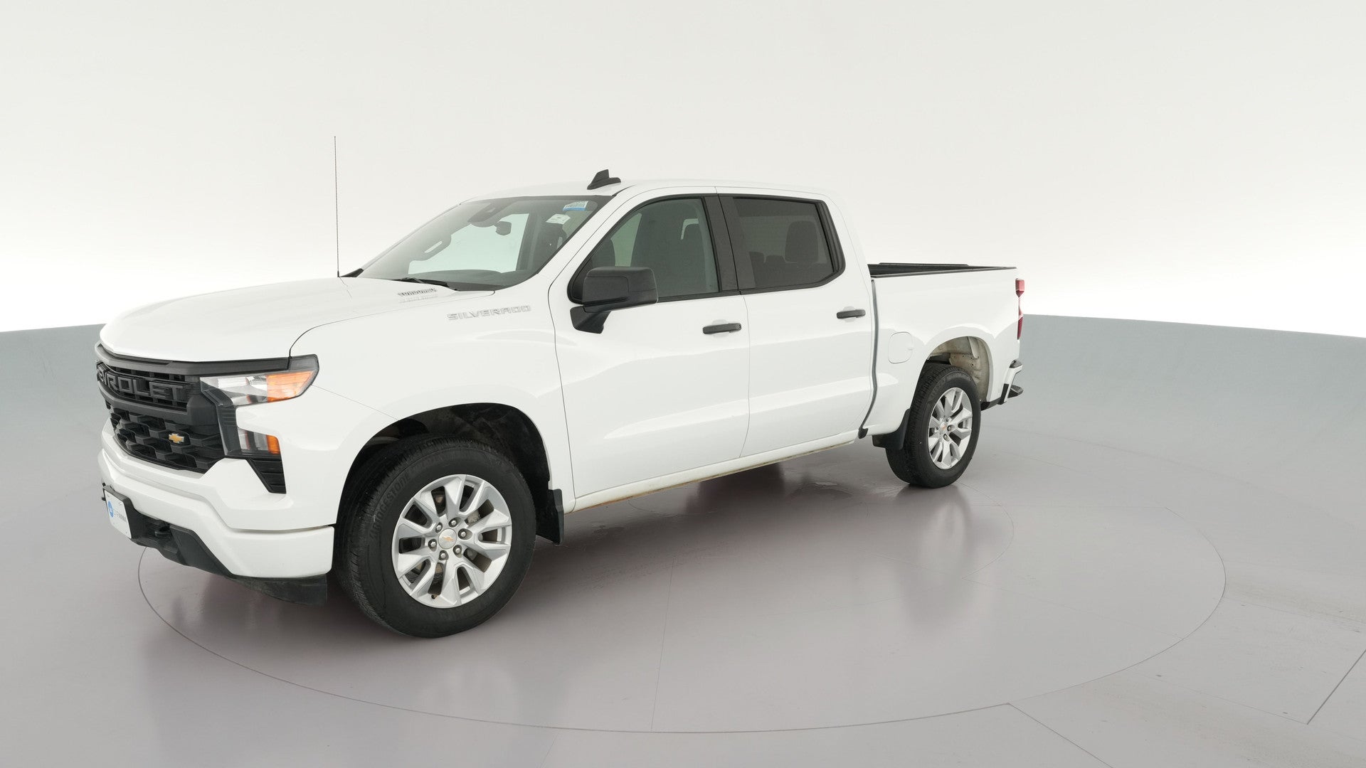 2025 Chevrolet Silverado 1500 Crew Cab vehicle photo