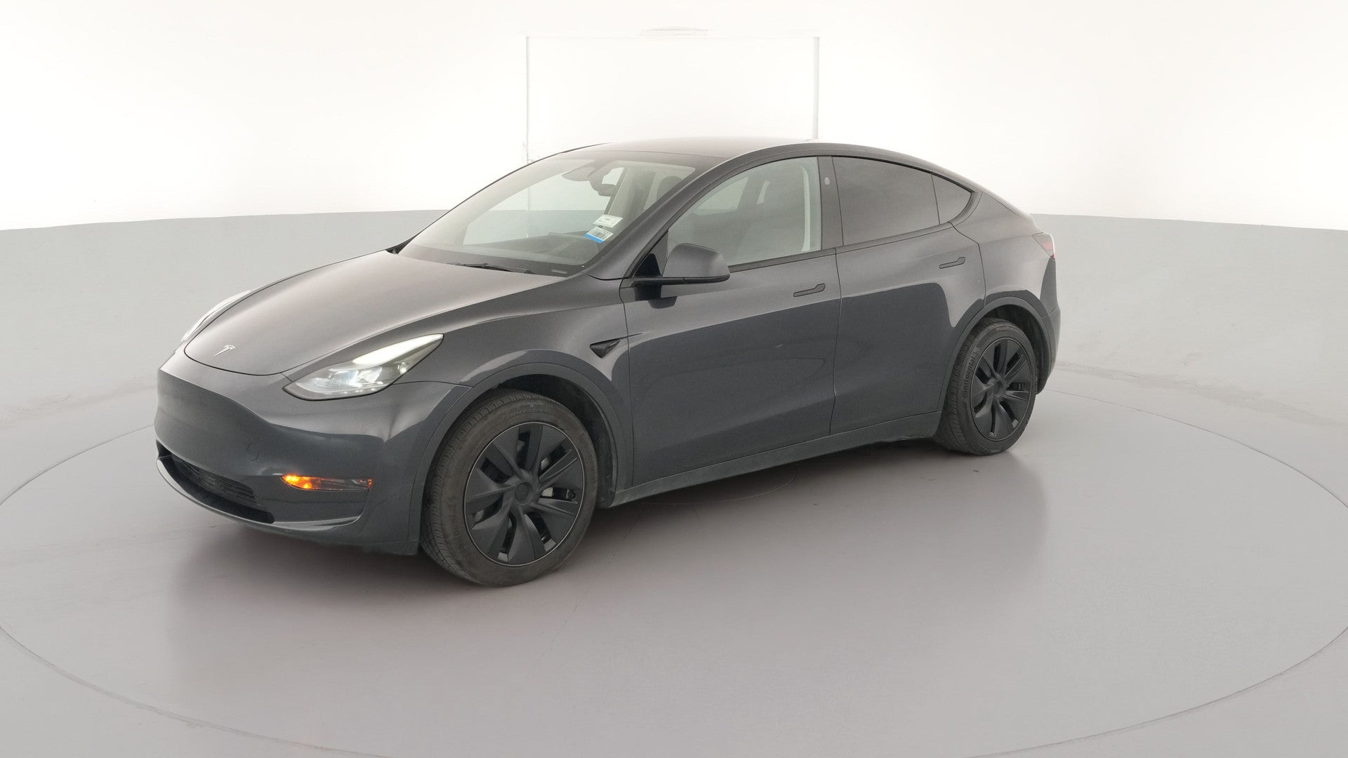 2025 Tesla Model Y vehicle photo