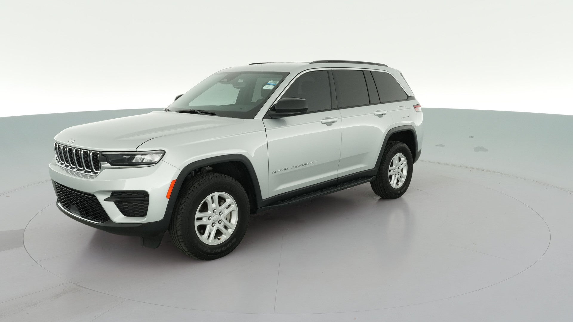 2024 Jeep Grand Cherokee vehicle photo