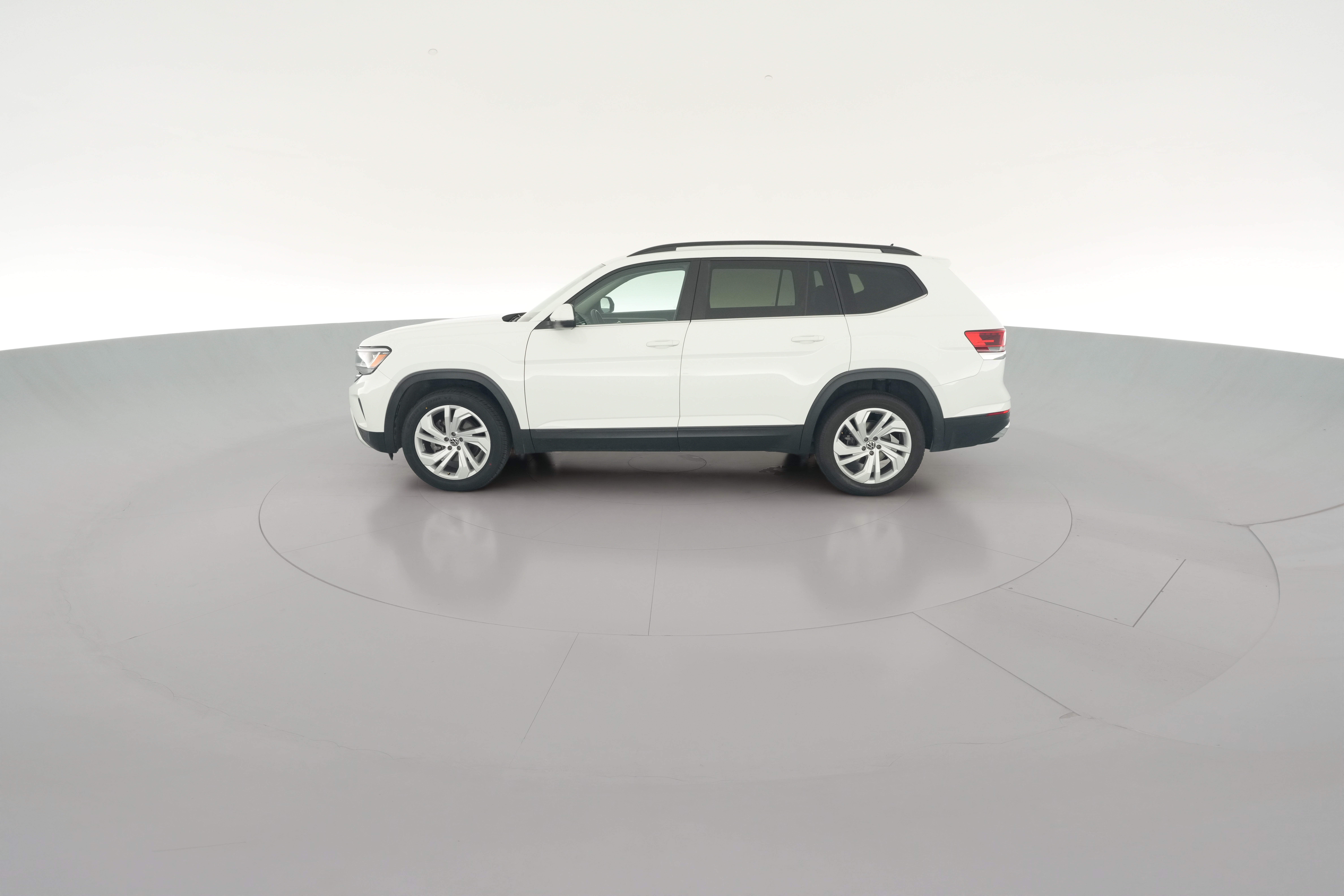 2021 Volkswagen Atlas SE w/Tech - Photo 28