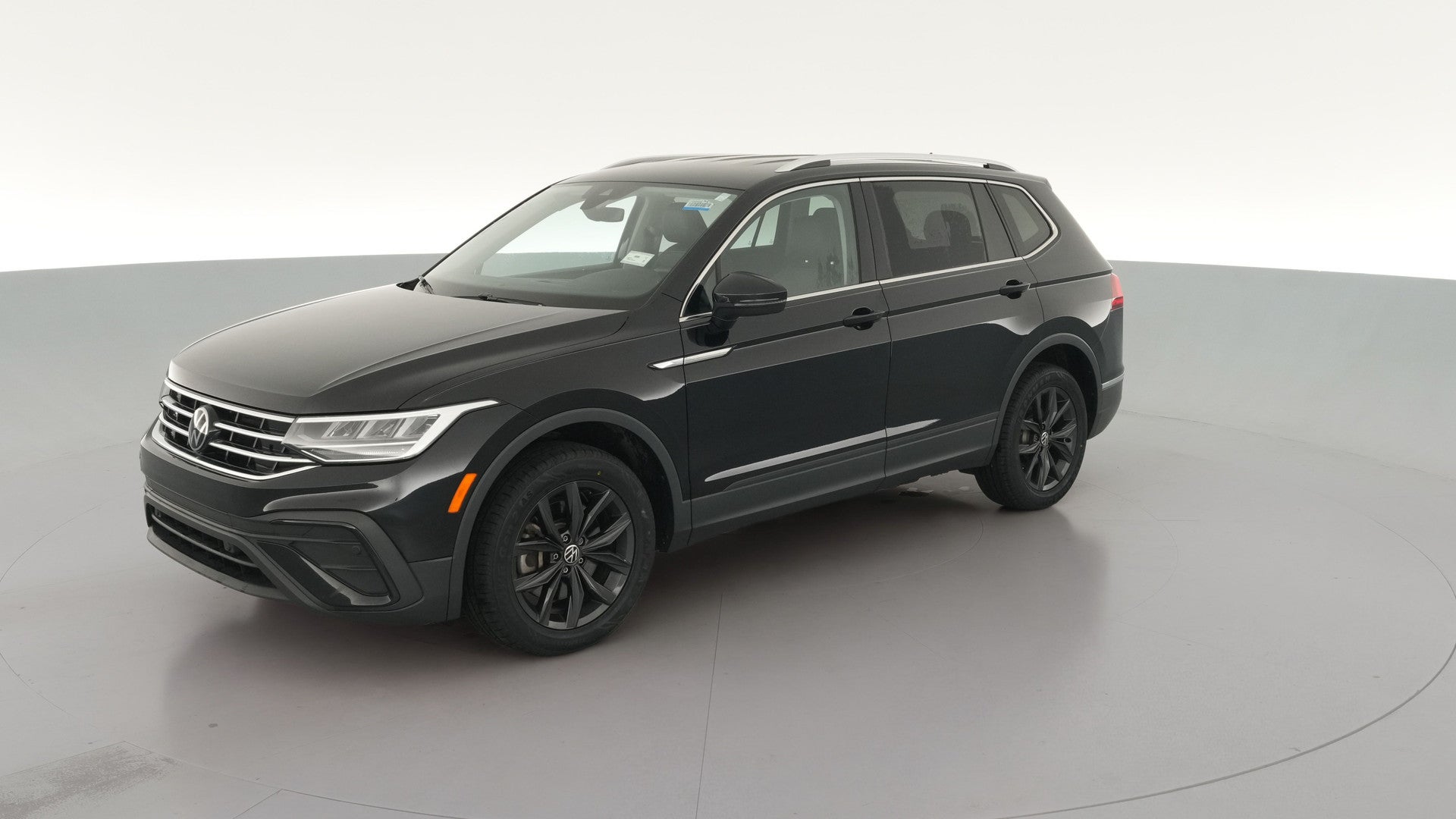 2024 Volkswagen Tiguan vehicle photo