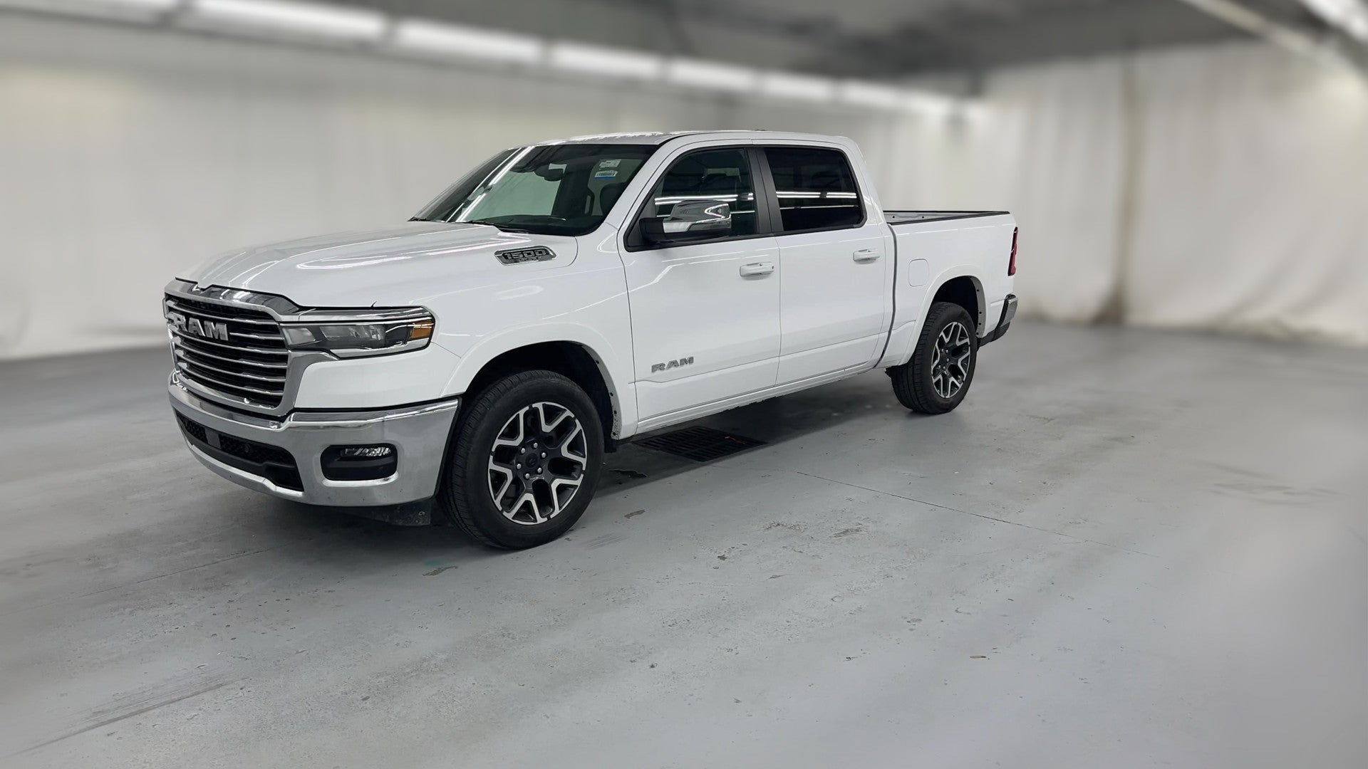 2025 Ram 1500 Crew Cab vehicle photo