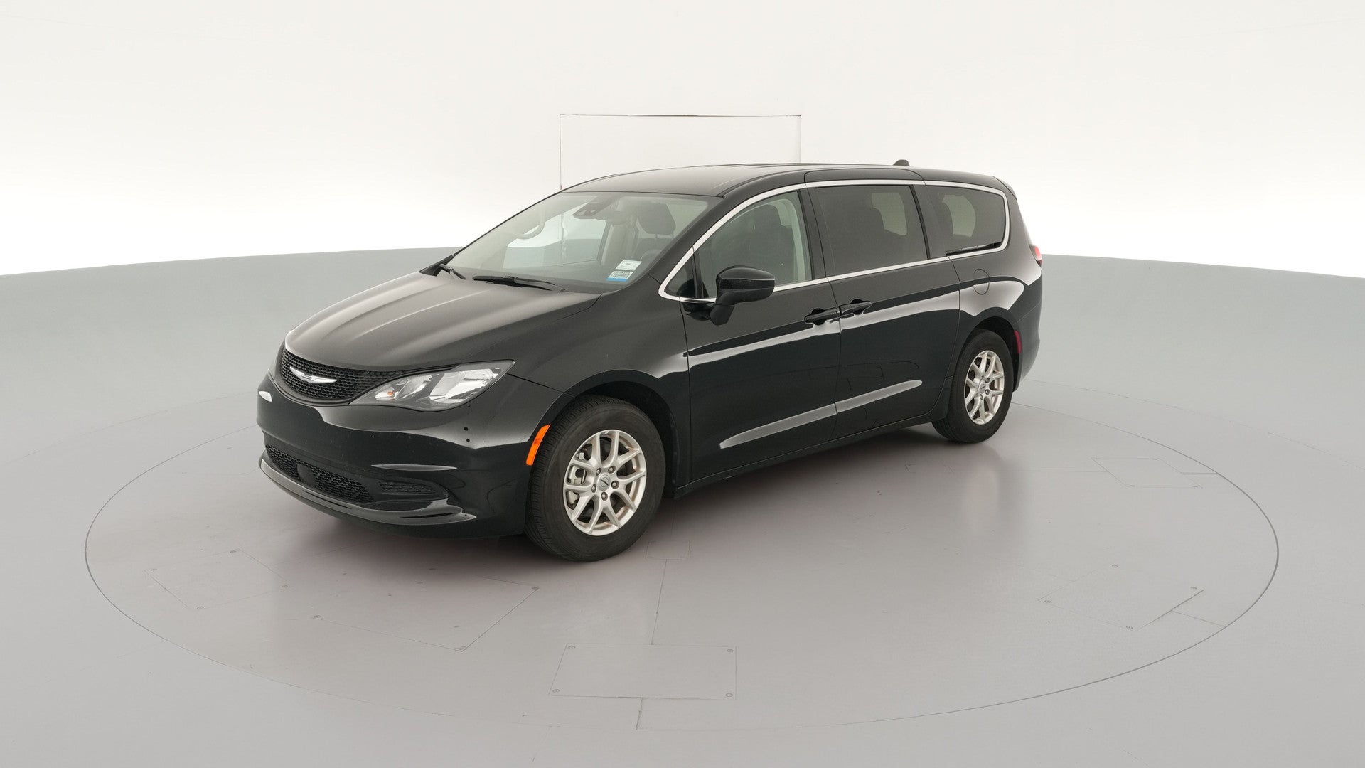 2024 Chrysler Voyager vehicle photo