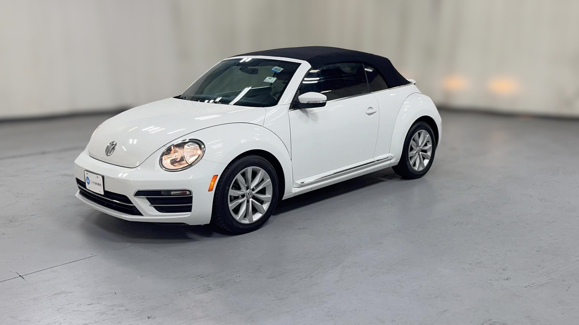 2017 Volkswagen Beetle vehicle photo