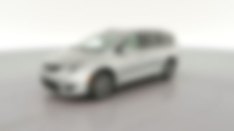 2017 Chrysler Pacifica vehicle photo