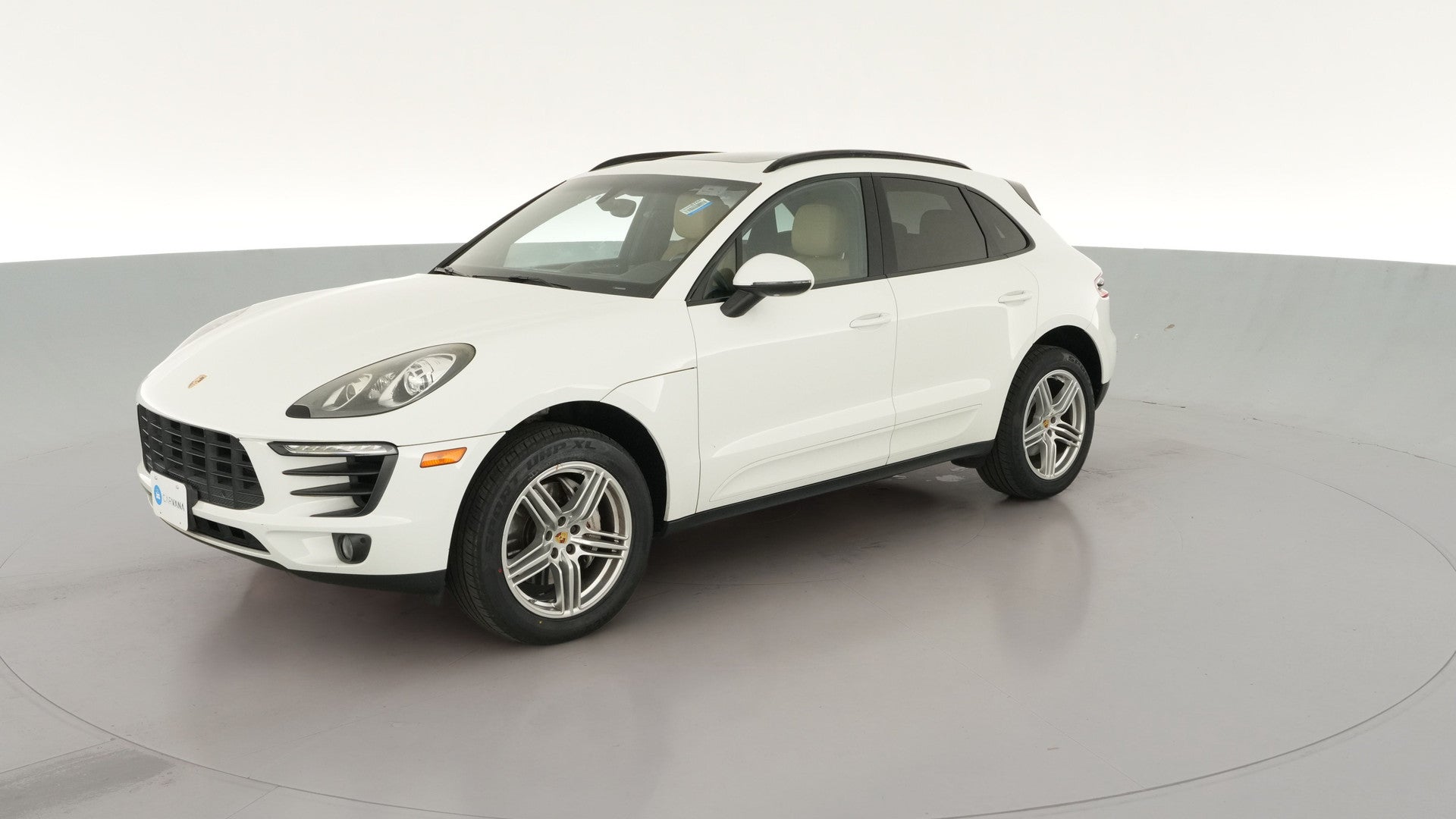 2016 Porsche Macan vehicle photo