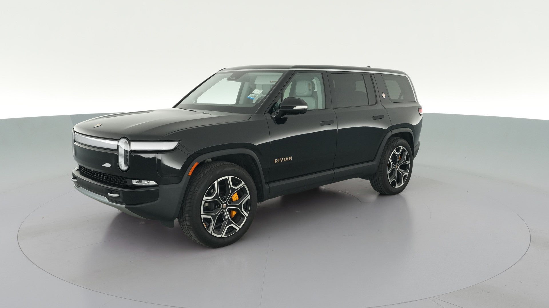 2023 Rivian R1S vehicle photo