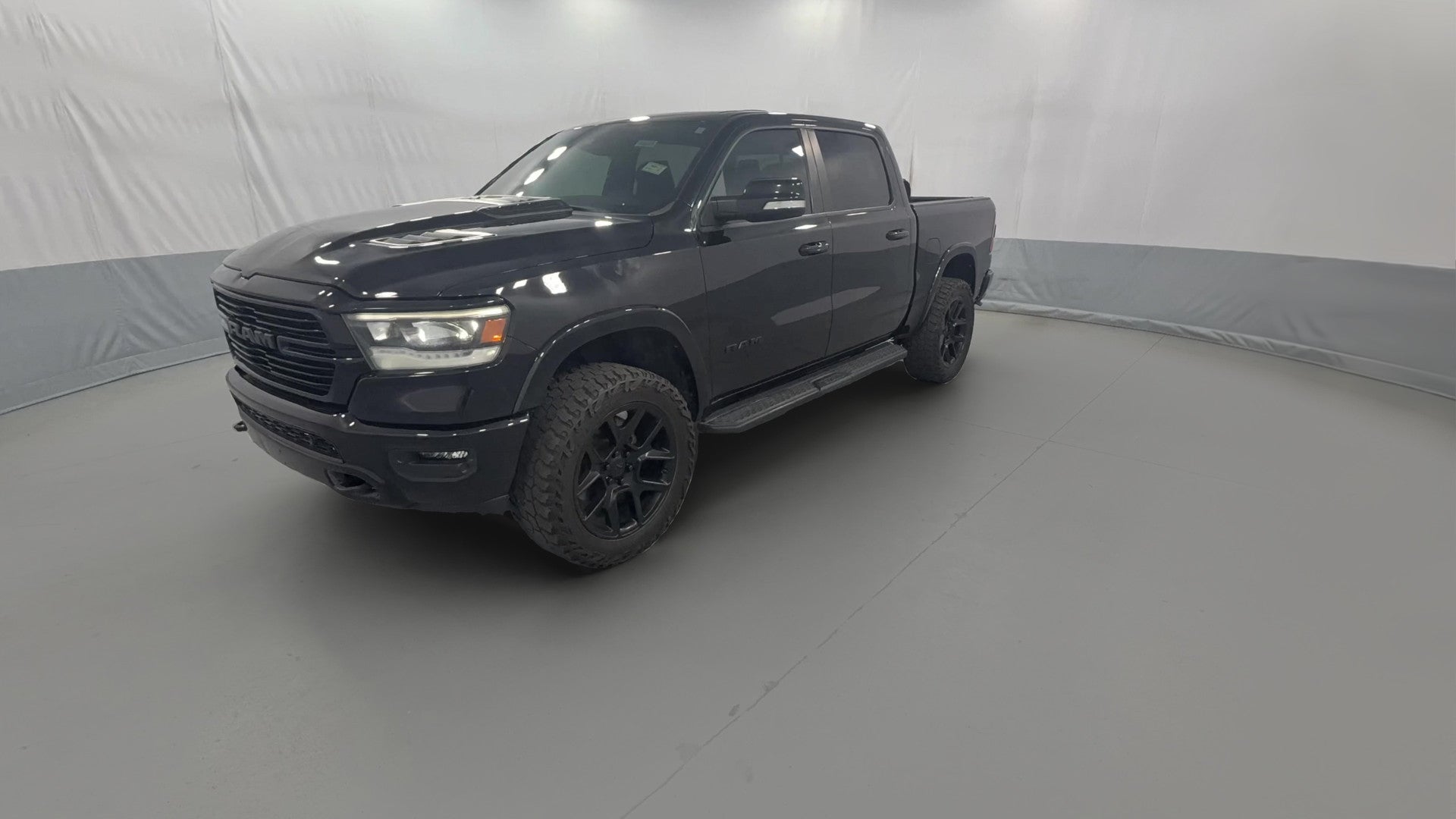 2021 Ram 1500 Crew Cab vehicle photo
