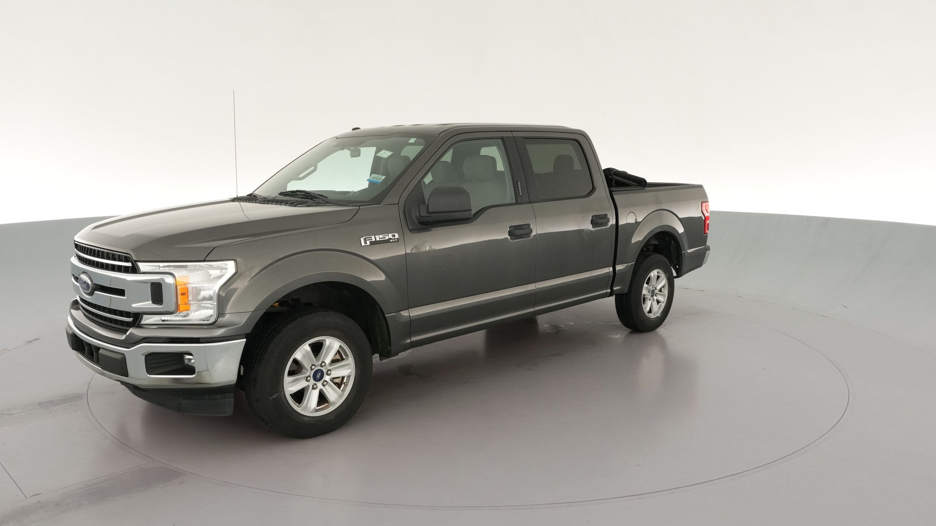 2018 Ford F150 SuperCrew Cab vehicle photo