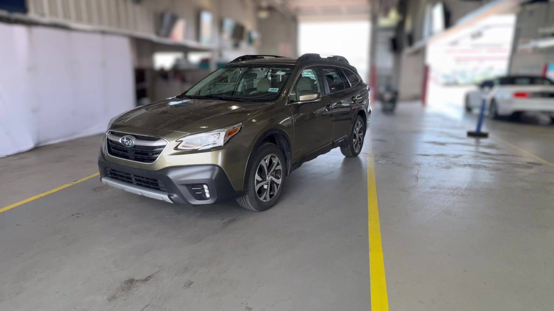 2020 Subaru Outback vehicle photo