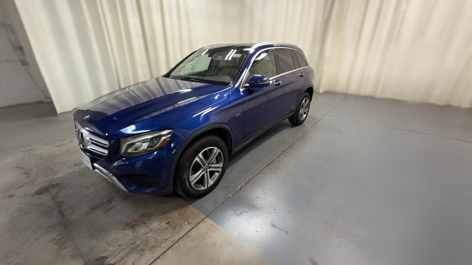 2019 Mercedes-Benz GLC vehicle photo