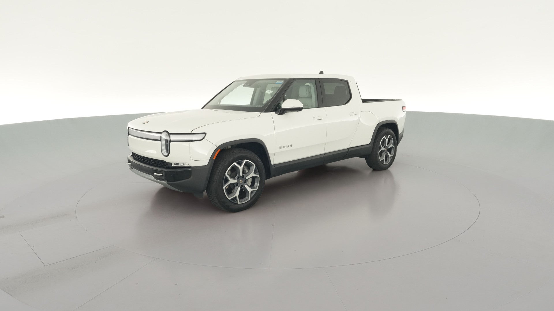 2024 Rivian R1T vehicle photo