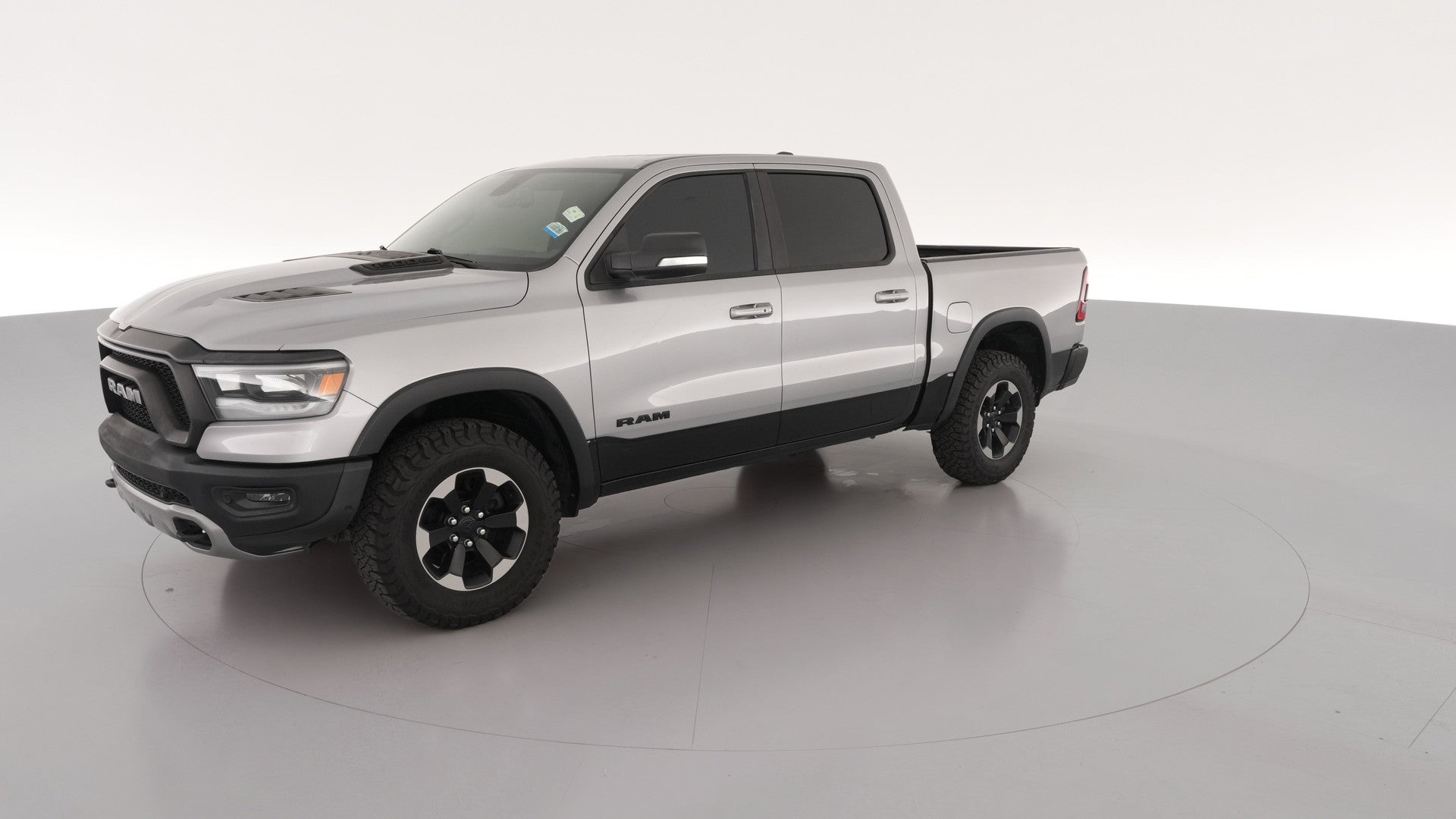2019 Ram 1500 Crew Cab vehicle photo