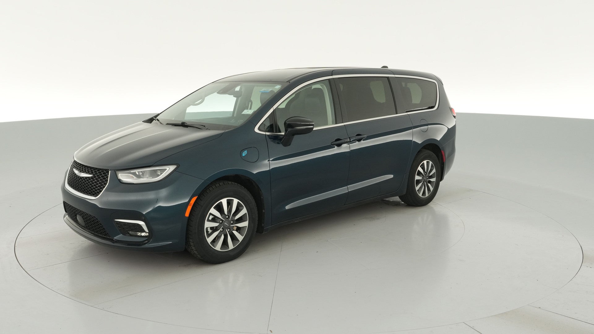 2024 Chrysler Pacifica Hybrid vehicle photo