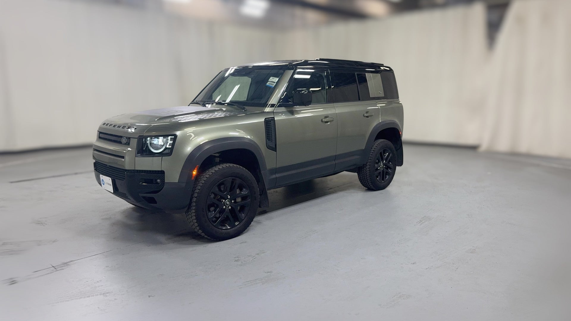 2020 Land Rover Defender 110 vehicle photo