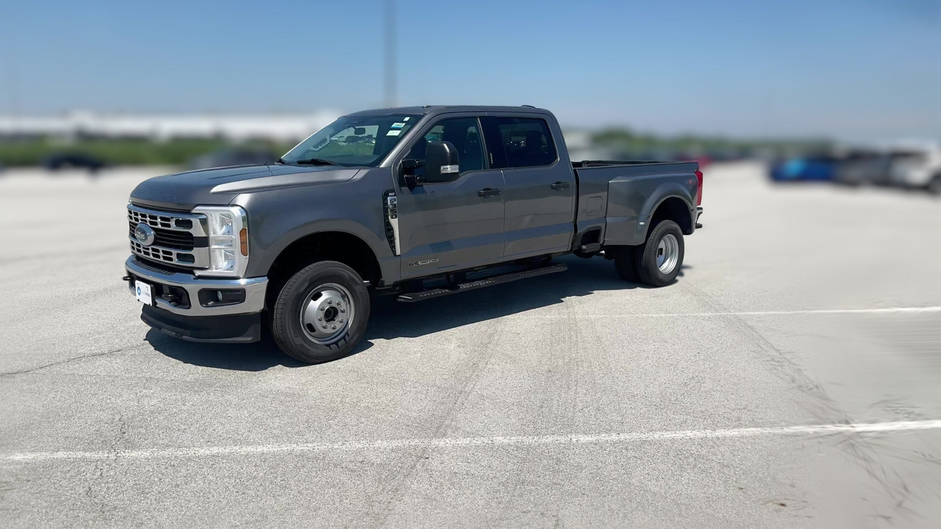 2024 Ford F350 Super Duty Crew Cab vehicle photo