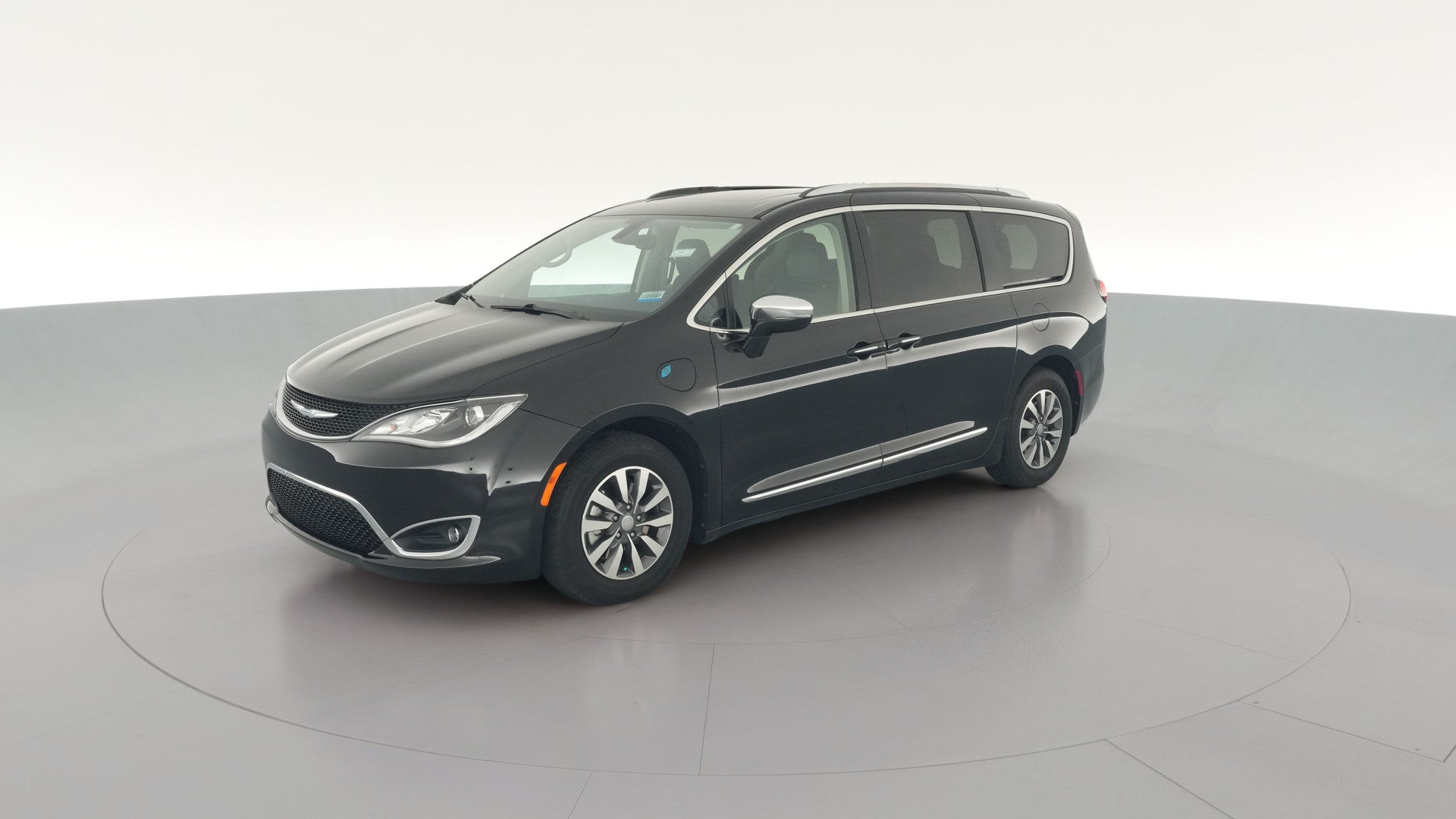 2020 Chrysler Pacifica Hybrid vehicle photo