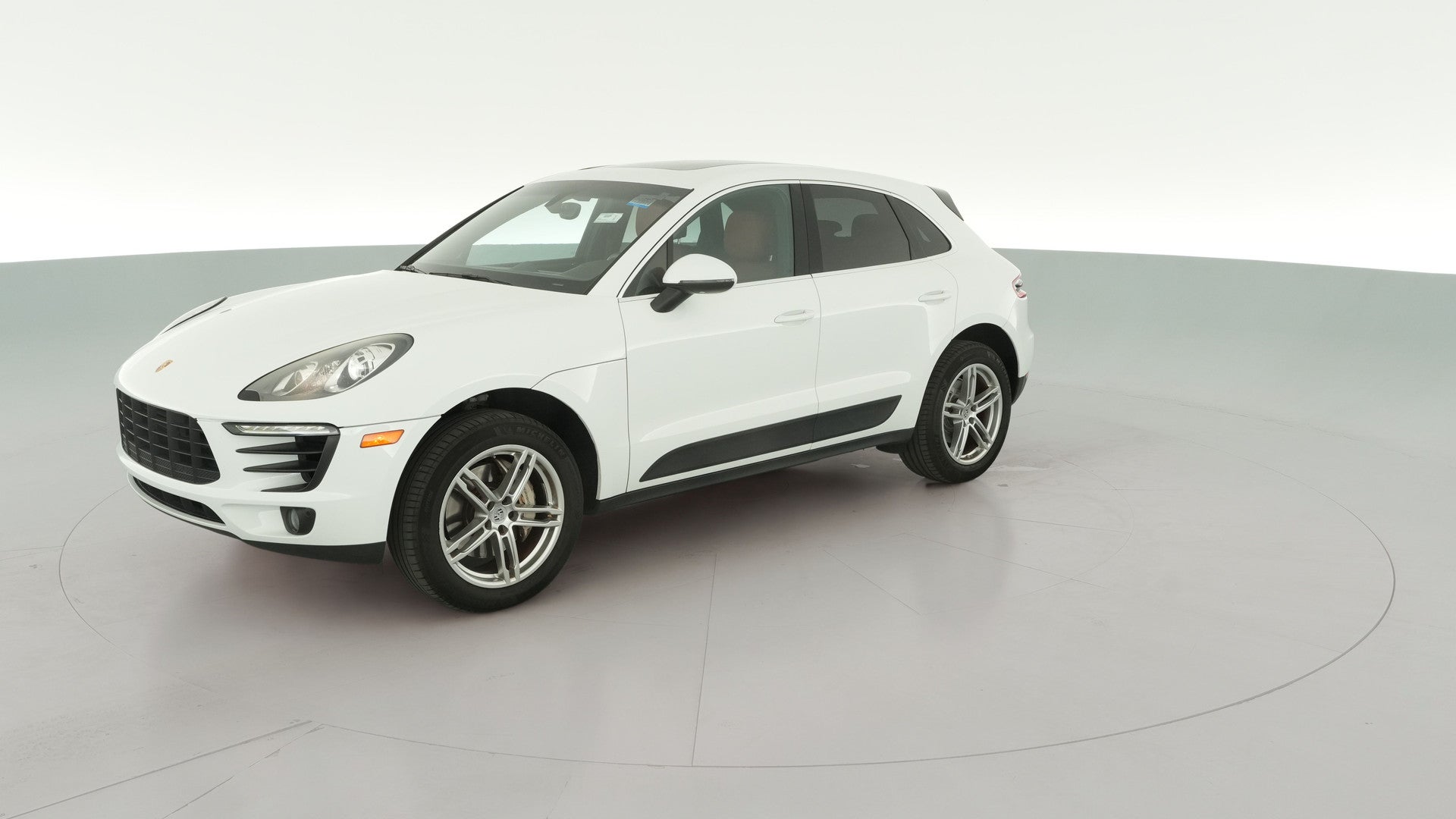 2015 Porsche Macan vehicle photo