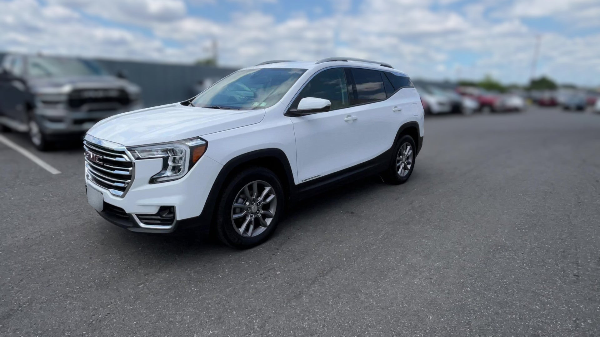 2024 GMC Terrain vehicle photo