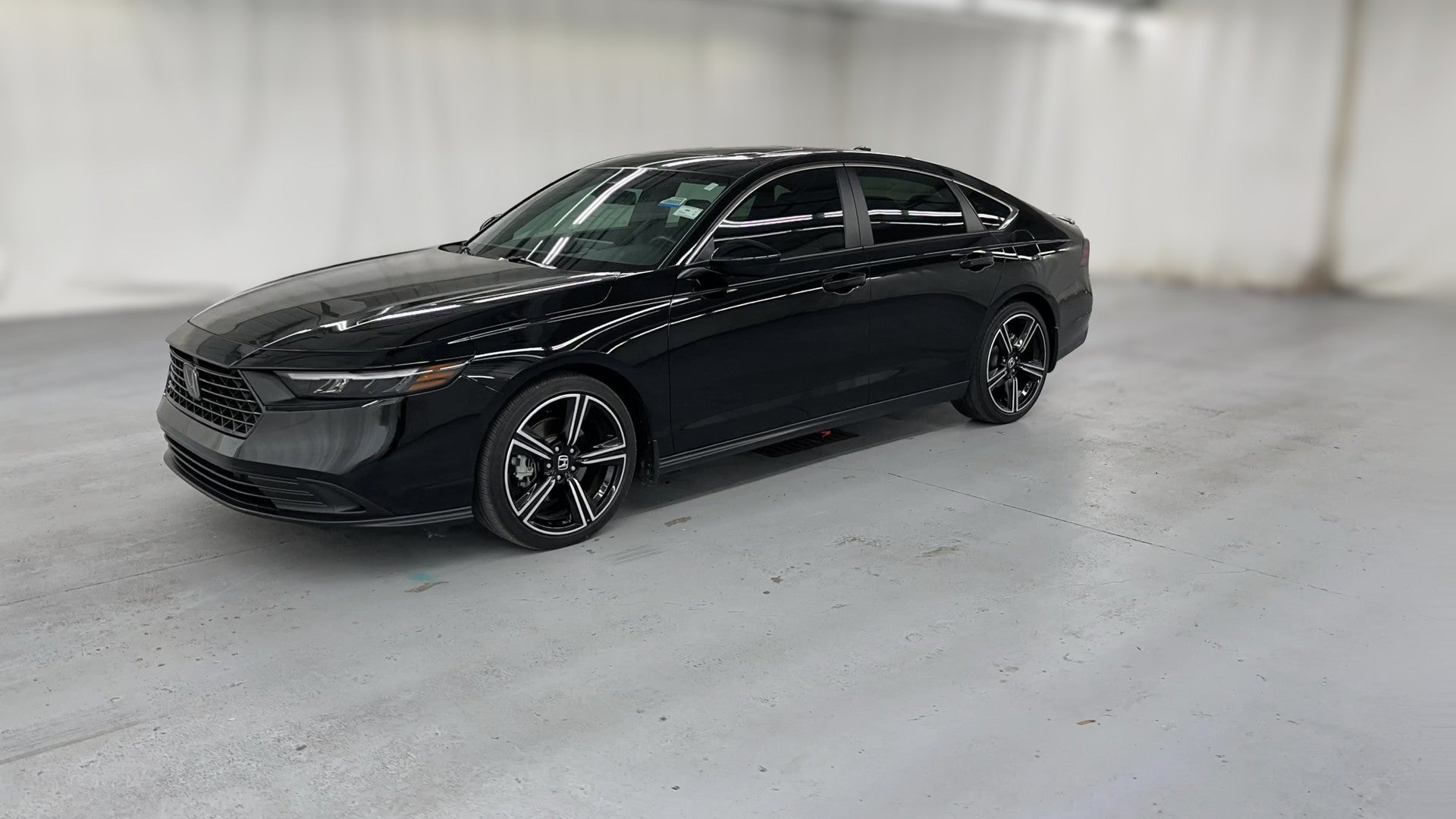 2025 Honda Accord Hybrid vehicle photo