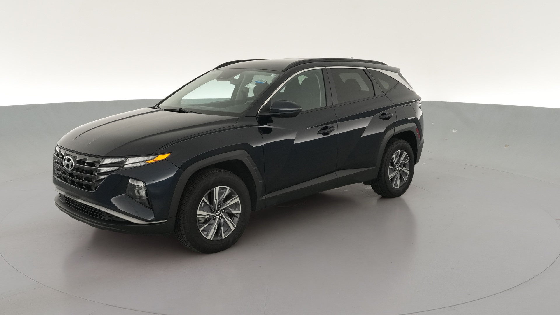 2022 Hyundai Tucson Hybrid vehicle photo