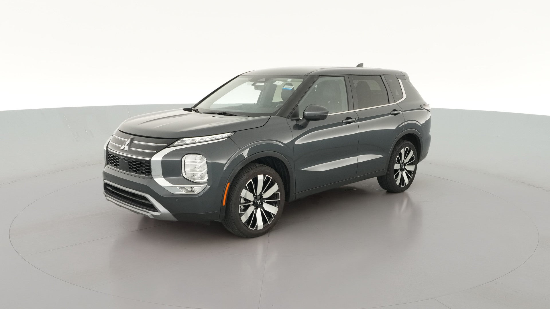 2025 Mitsubishi Outlander vehicle photo