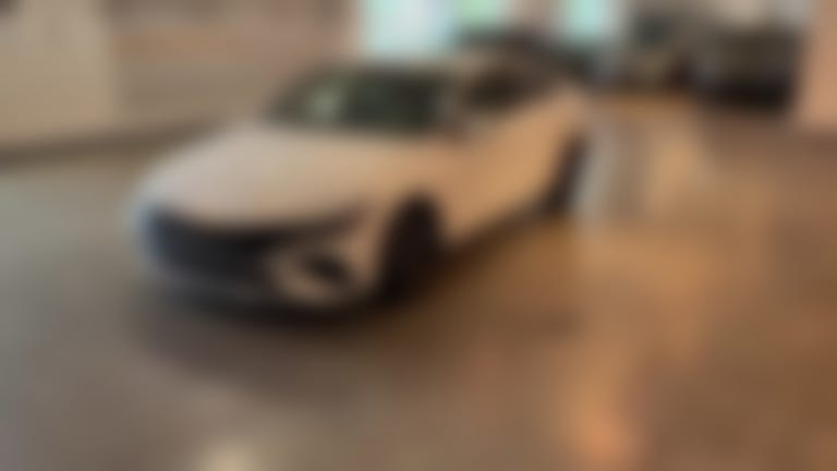 2025 Hyundai Elantra vehicle photo
