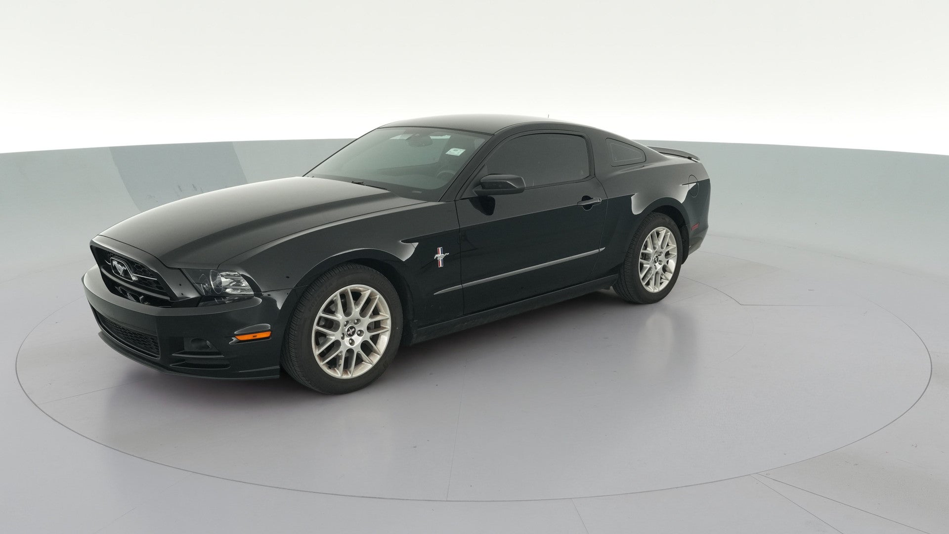 2013 Ford Mustang vehicle photo