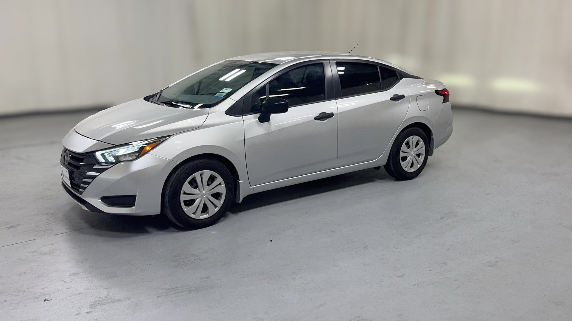 2025 Nissan Versa vehicle photo
