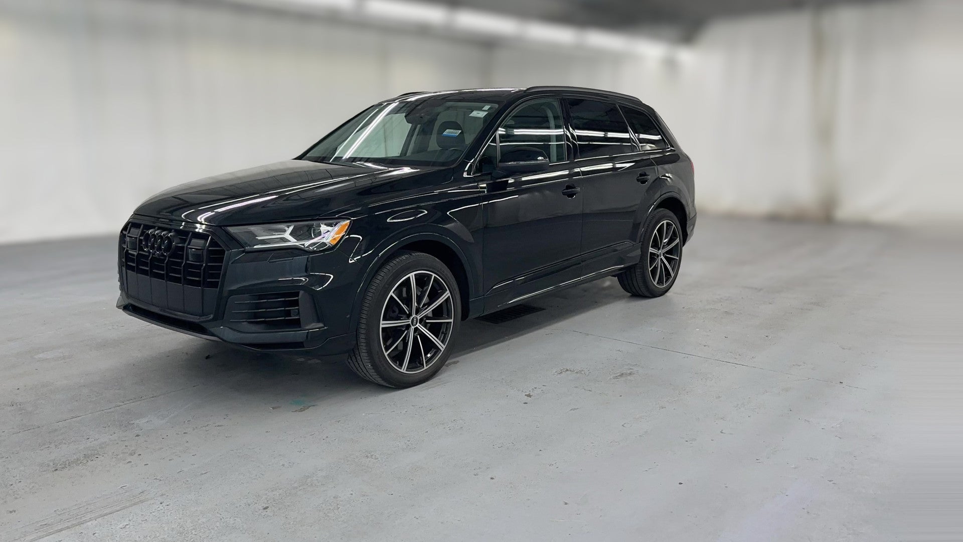2022 Audi Q7 vehicle photo