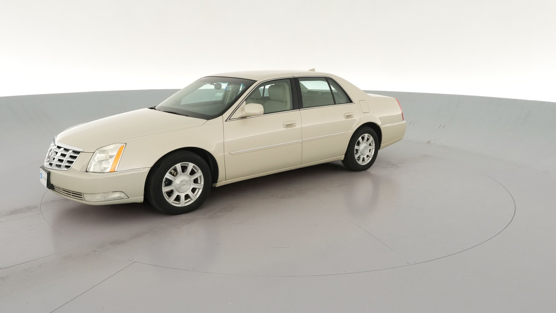 2011 Cadillac DTS vehicle photo