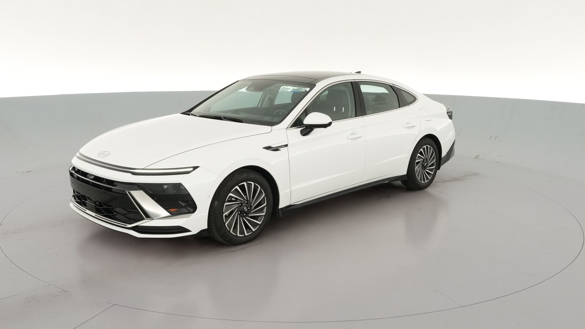 2025 Hyundai Sonata Hybrid vehicle photo