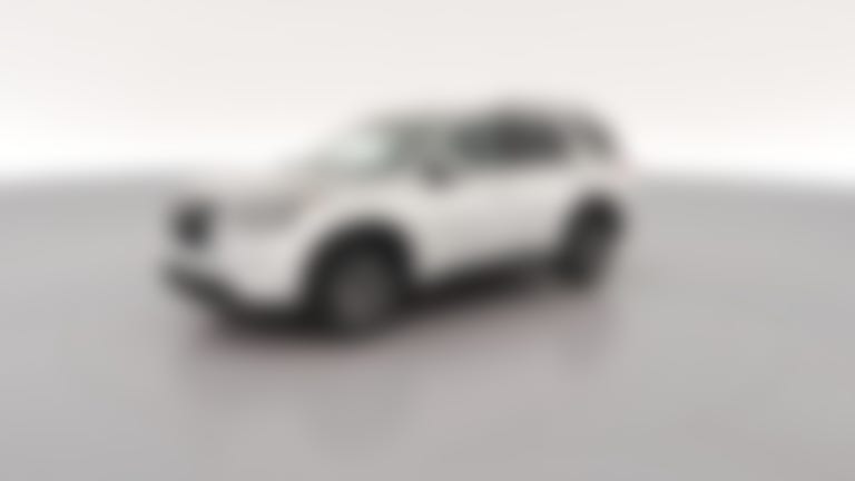 2025 Nissan Pathfinder vehicle photo
