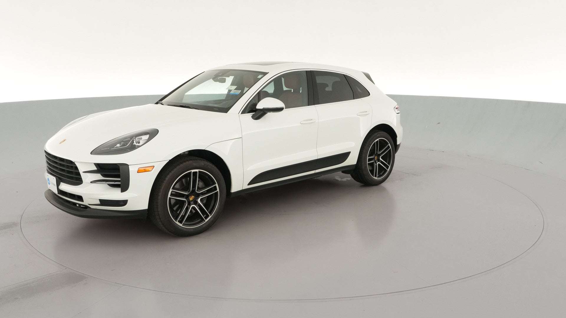 2019 Porsche Macan vehicle photo