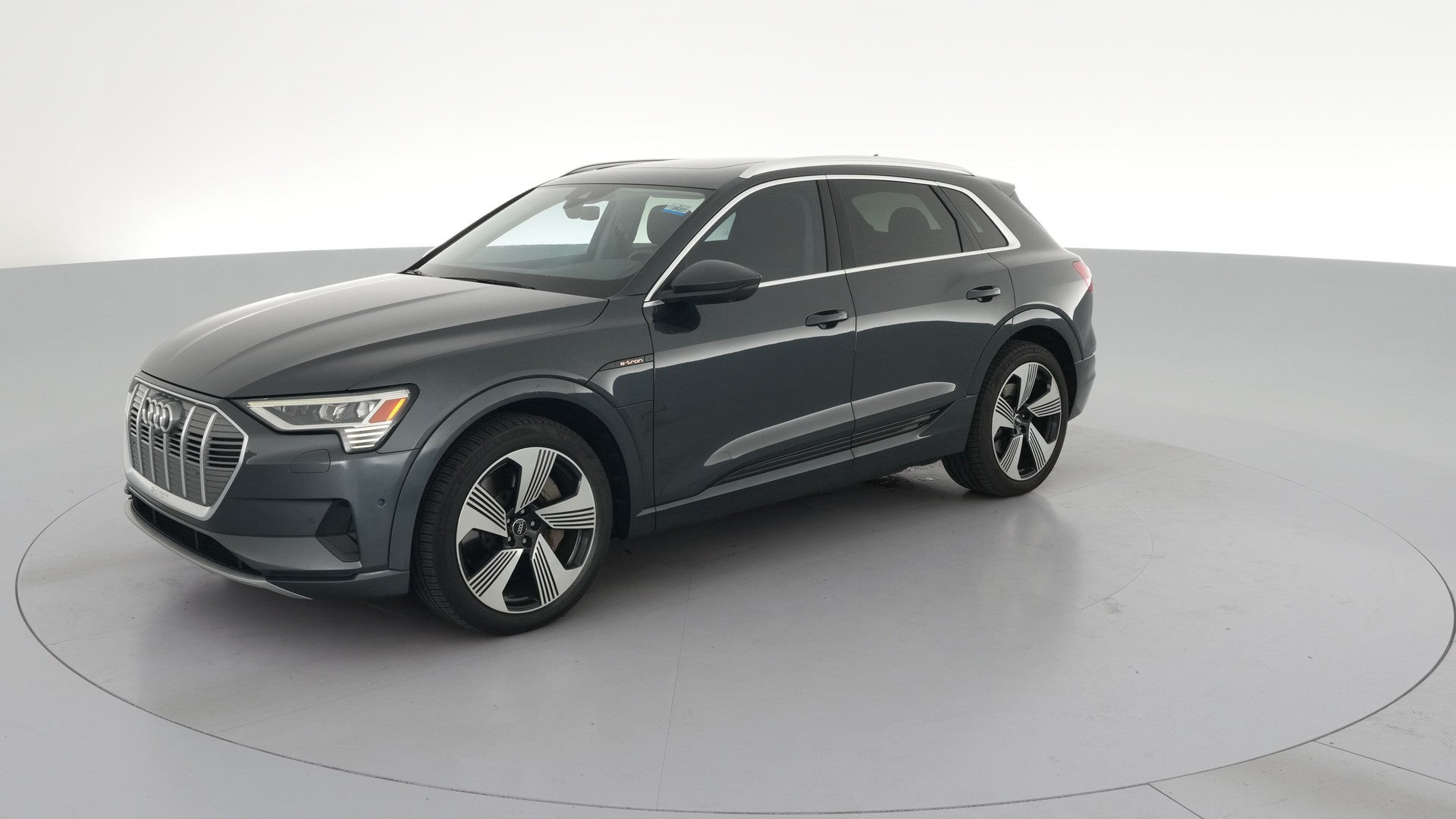 2019 Audi e-tron vehicle photo