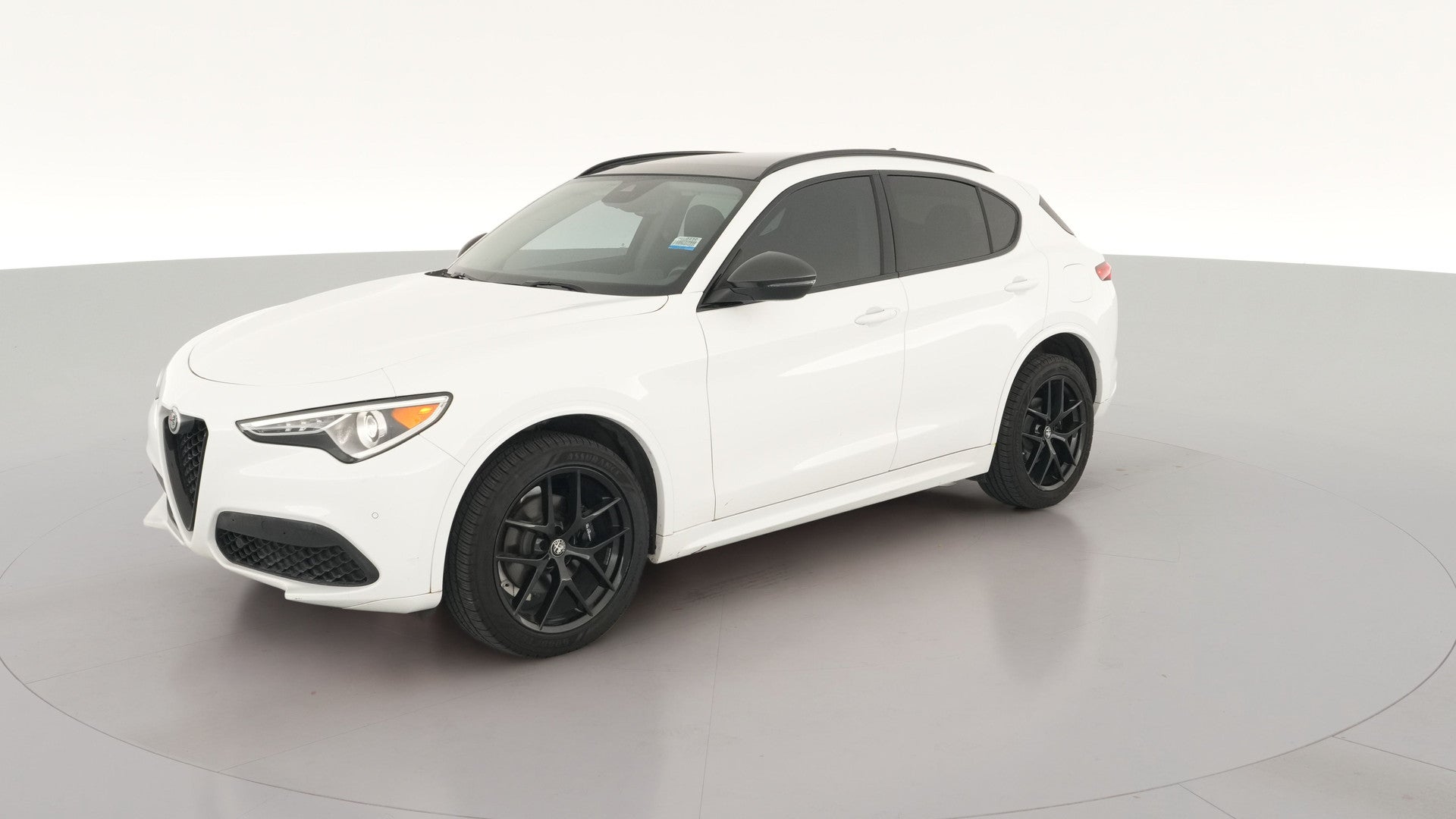2021 Alfa Romeo Stelvio vehicle photo