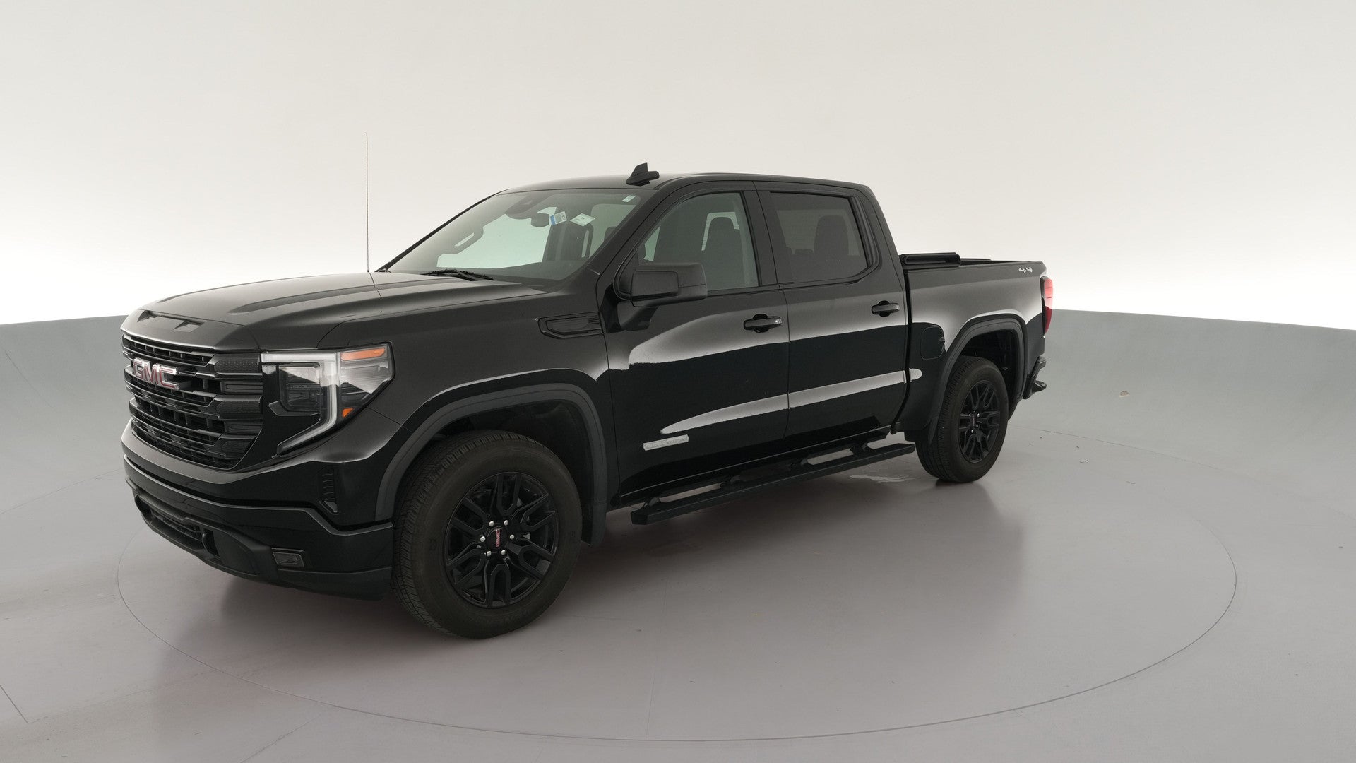 2024 GMC Sierra 1500 Crew Cab vehicle photo
