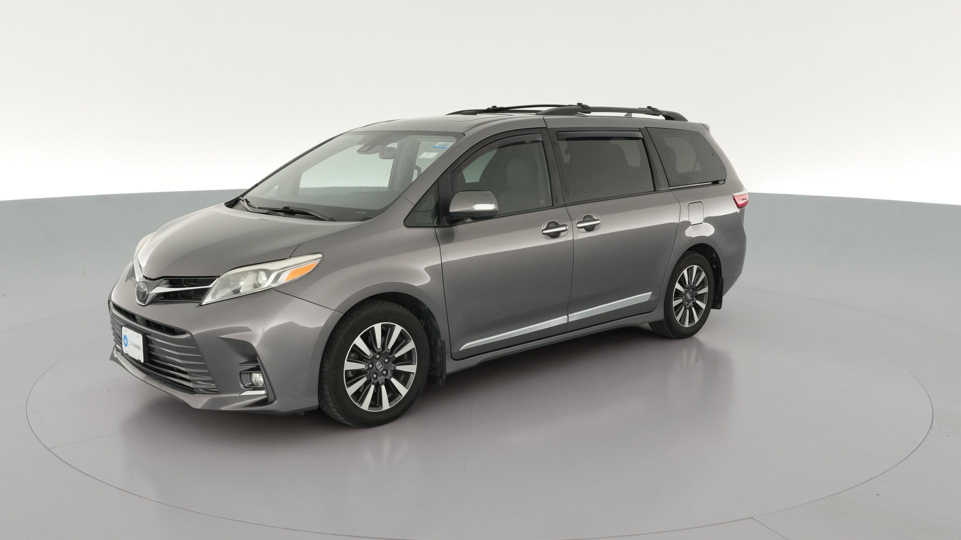 2019 Toyota Sienna vehicle photo