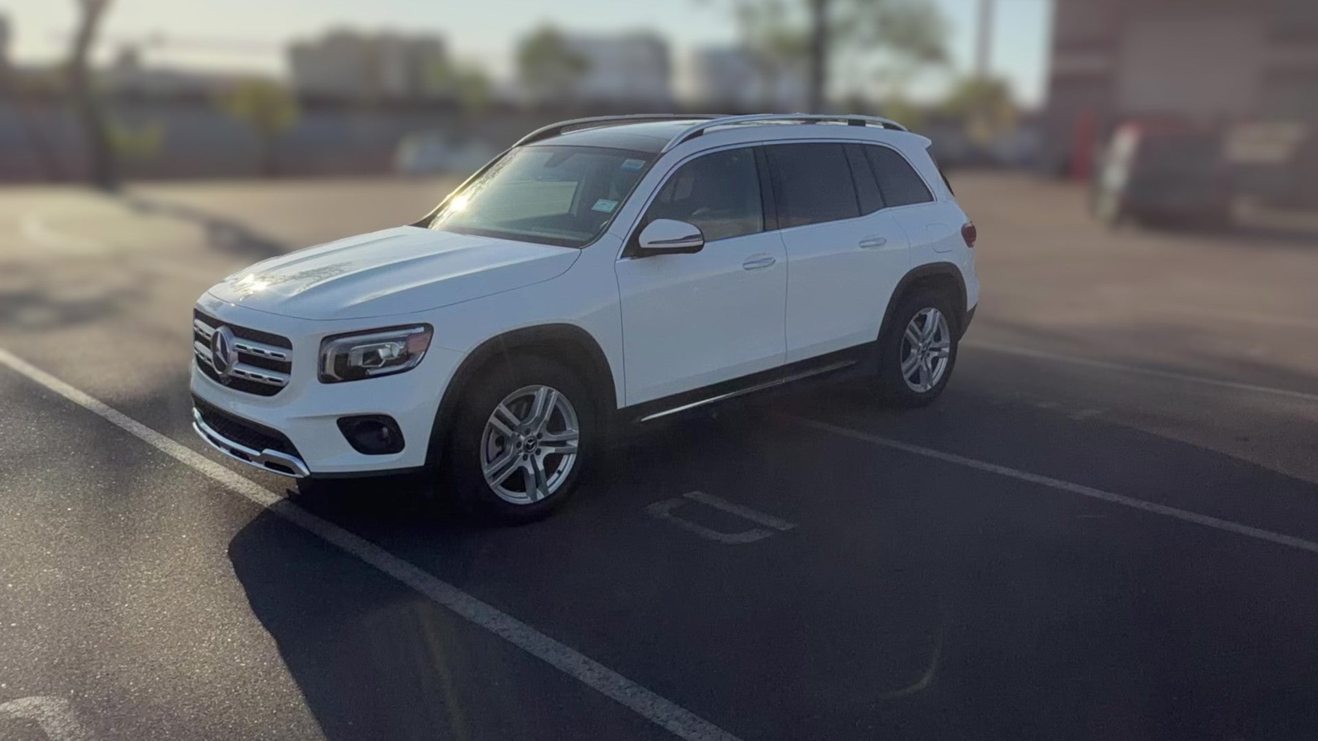 2023 Mercedes-Benz GLB vehicle photo