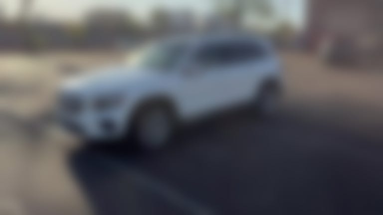 2023 Mercedes-Benz GLB vehicle photo