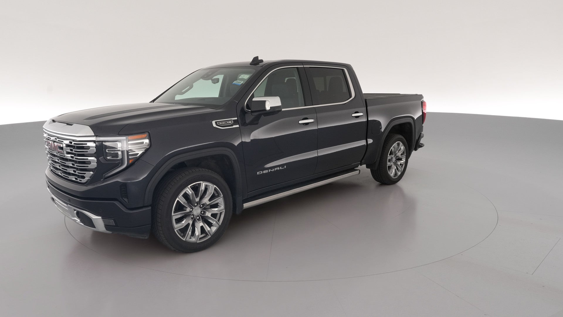 2024 GMC Sierra 1500 Crew Cab vehicle photo