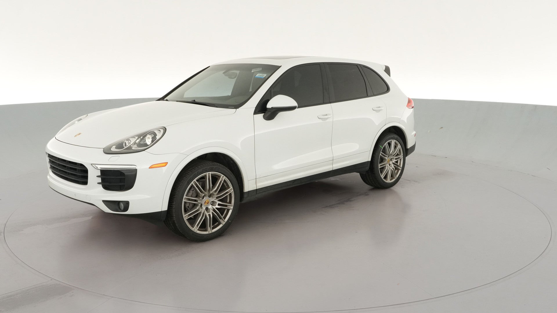 2018 Porsche Cayenne vehicle photo