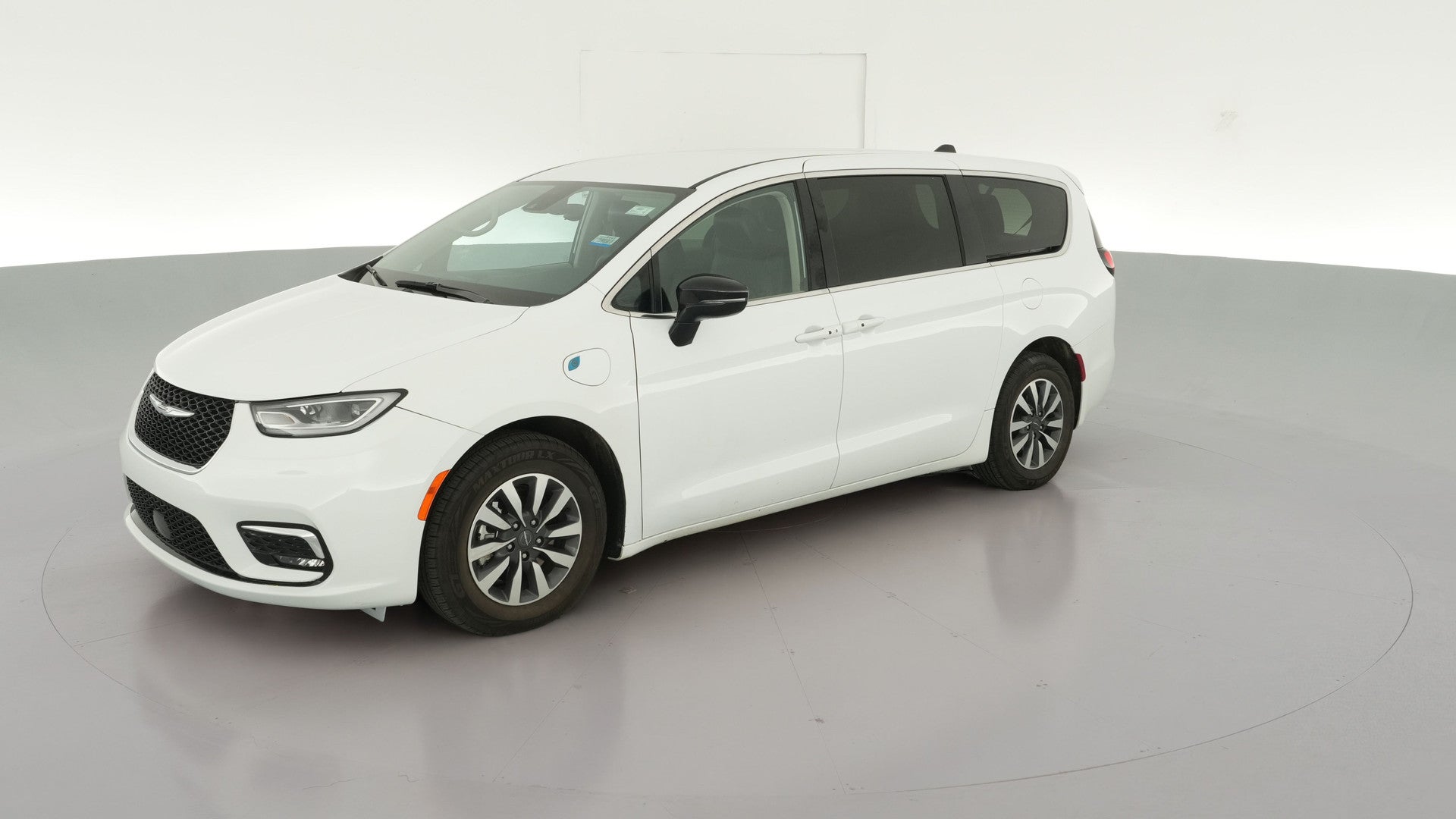 2024 Chrysler Pacifica Hybrid vehicle photo