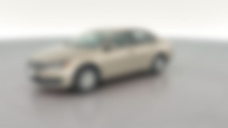 2015 Volkswagen Passat vehicle photo