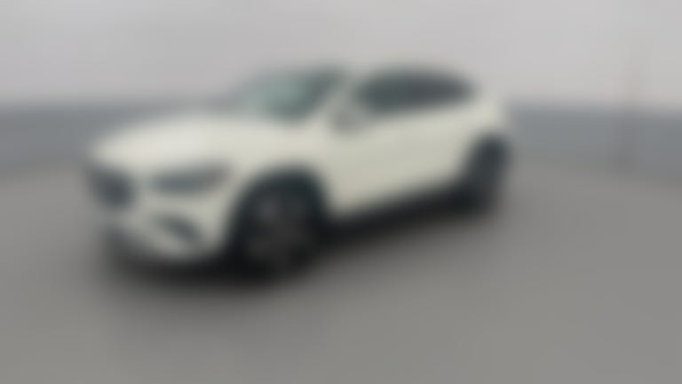 2025 Mercedes-Benz GLA vehicle photo