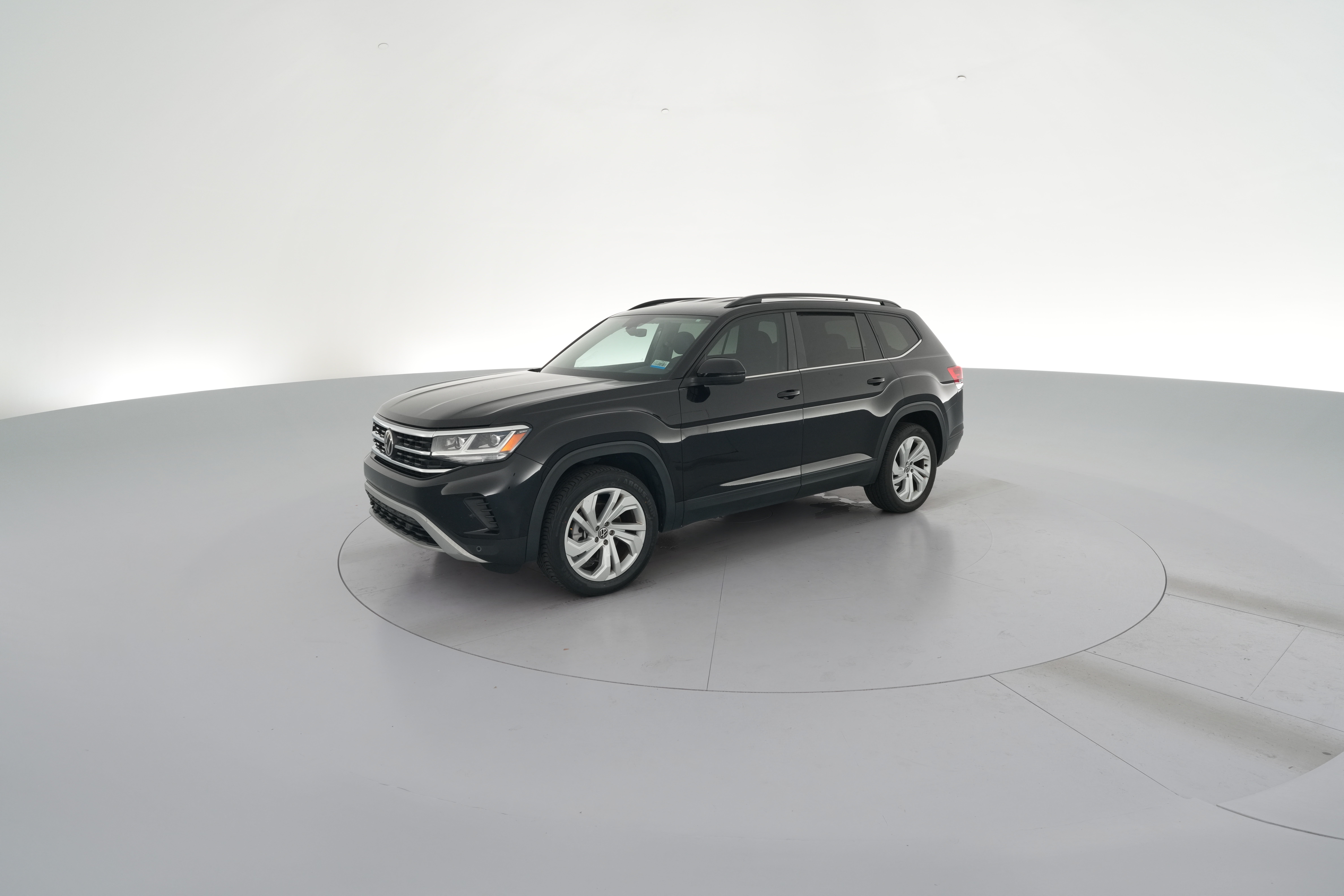 2022 Volkswagen Atlas SE w/Tech - Photo 25