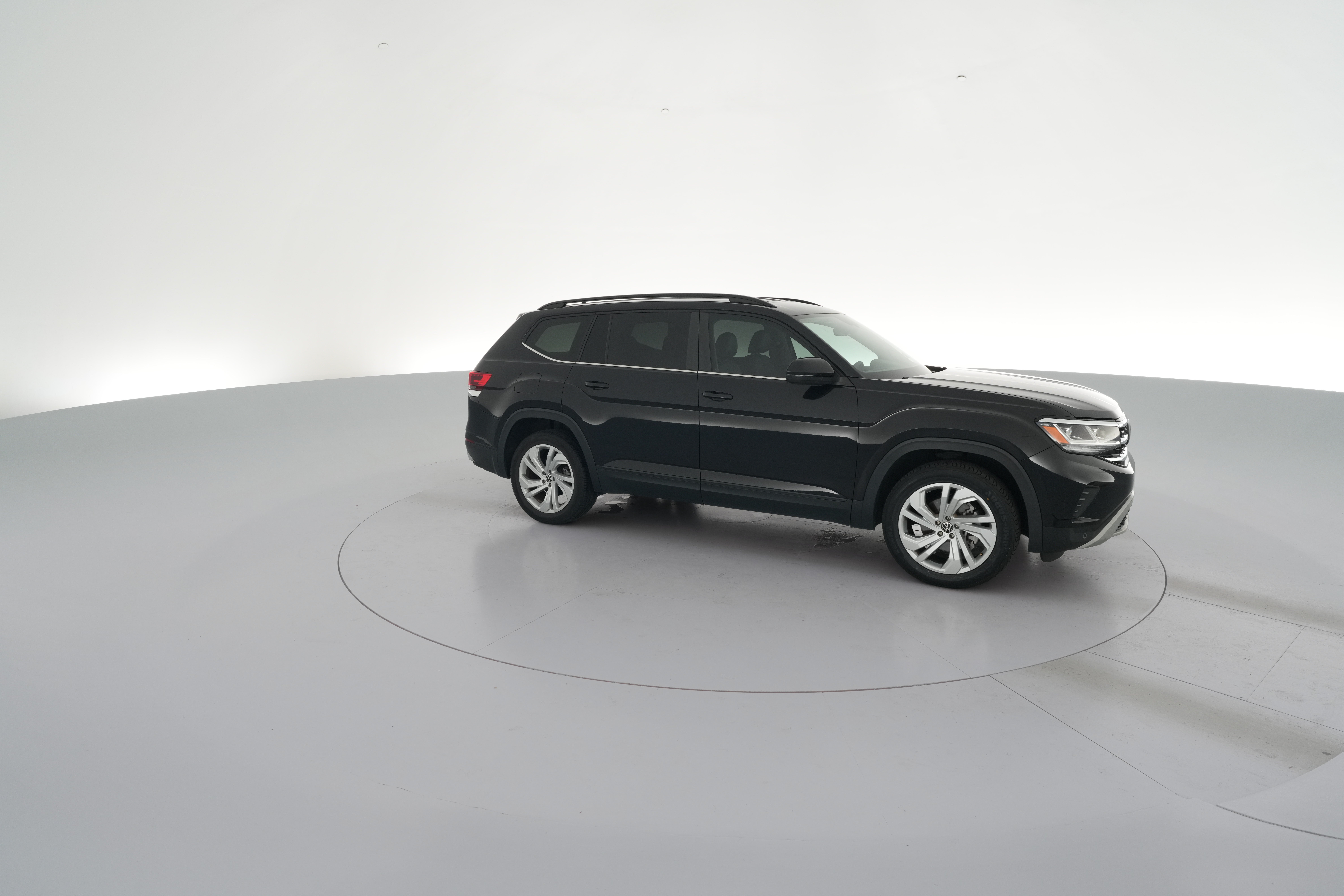 2022 Volkswagen Atlas SE w/Tech - Photo 36