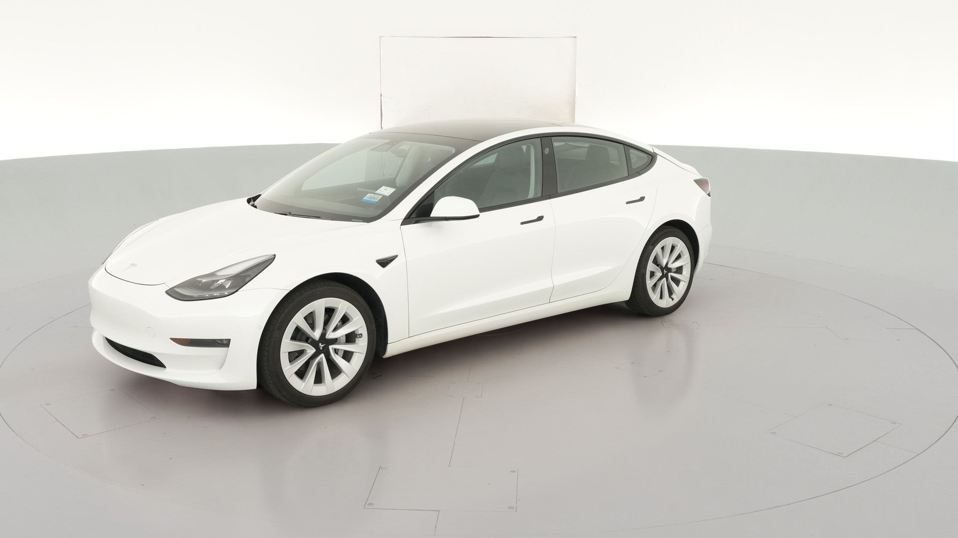 2021 Tesla Model 3 vehicle photo