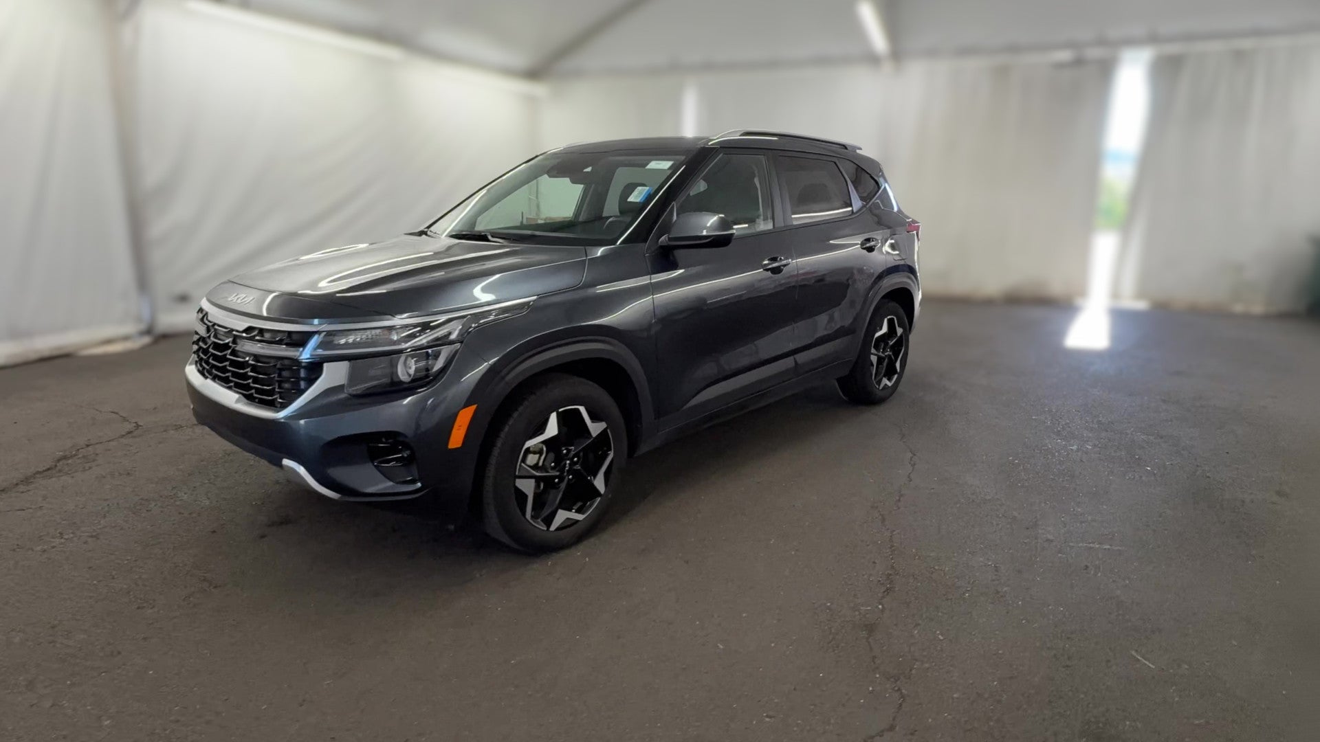 2025 Kia Seltos vehicle photo